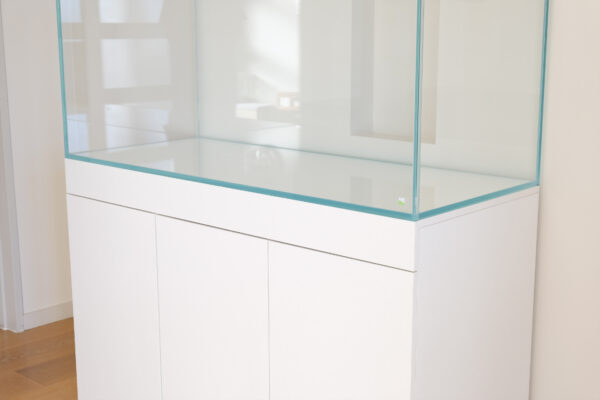120x50x50cm Ultra Clear Rimless Aquarium With Cabinet - Image 8